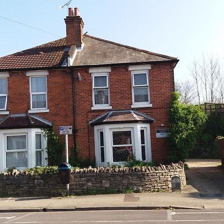 Crestwell House Bed & Breakfast Eastleigh Bagian luar foto