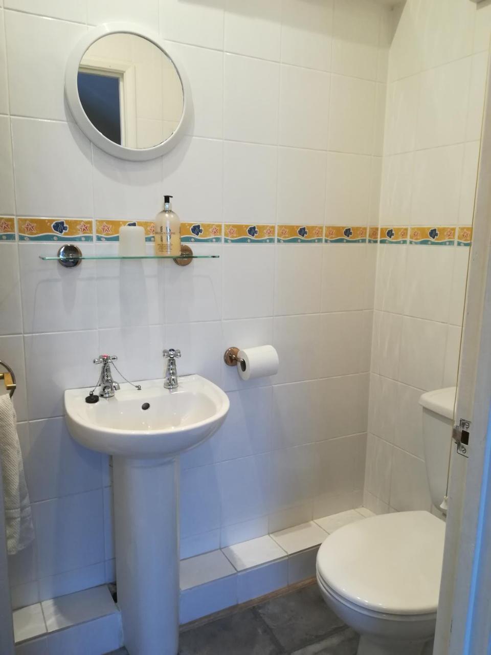 Crestwell House Bed & Breakfast Eastleigh Bagian luar foto